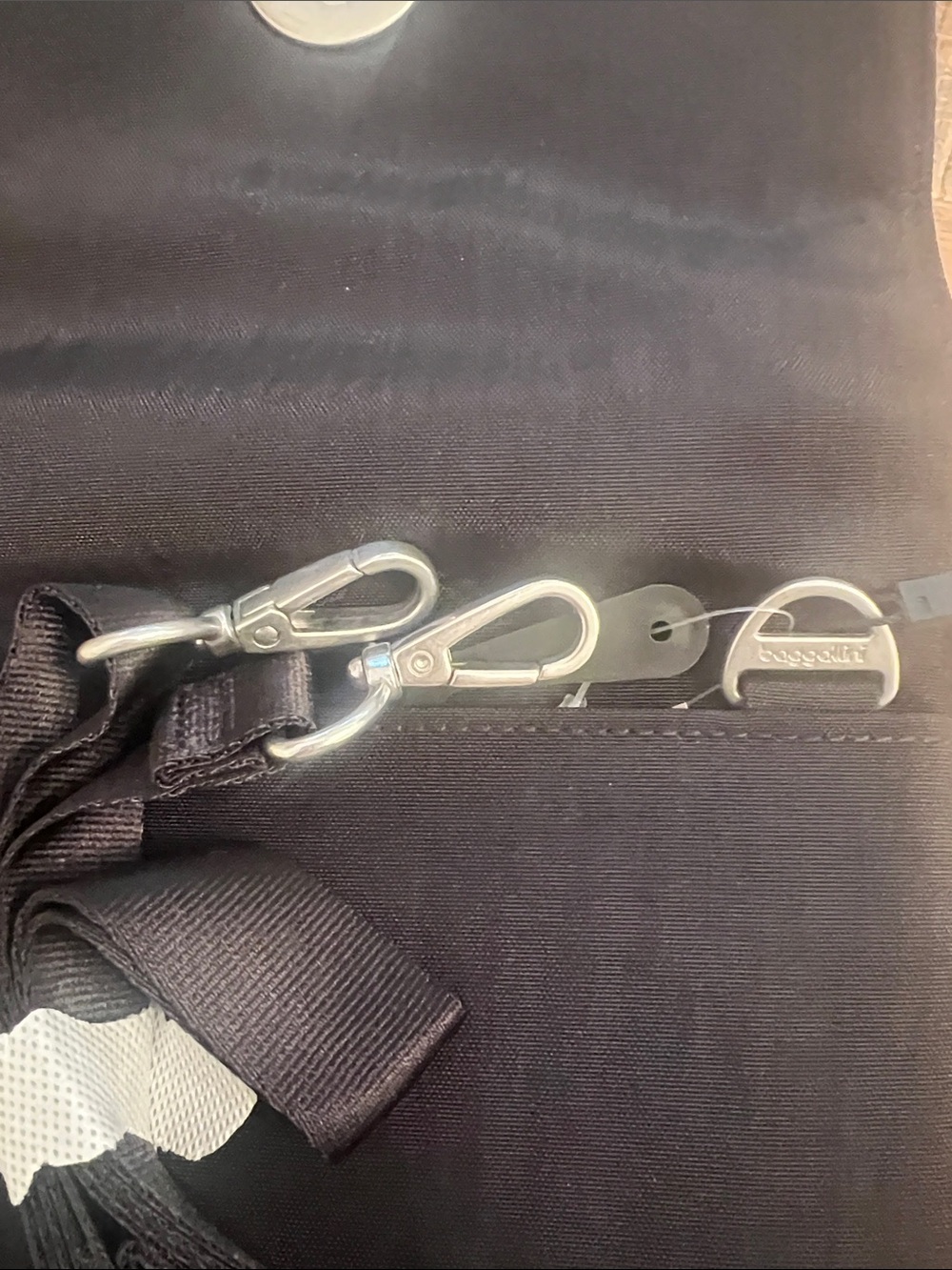 Baggallini Black Crossbody Wallet with Silver Turn-Lock - Picture 5 of 7